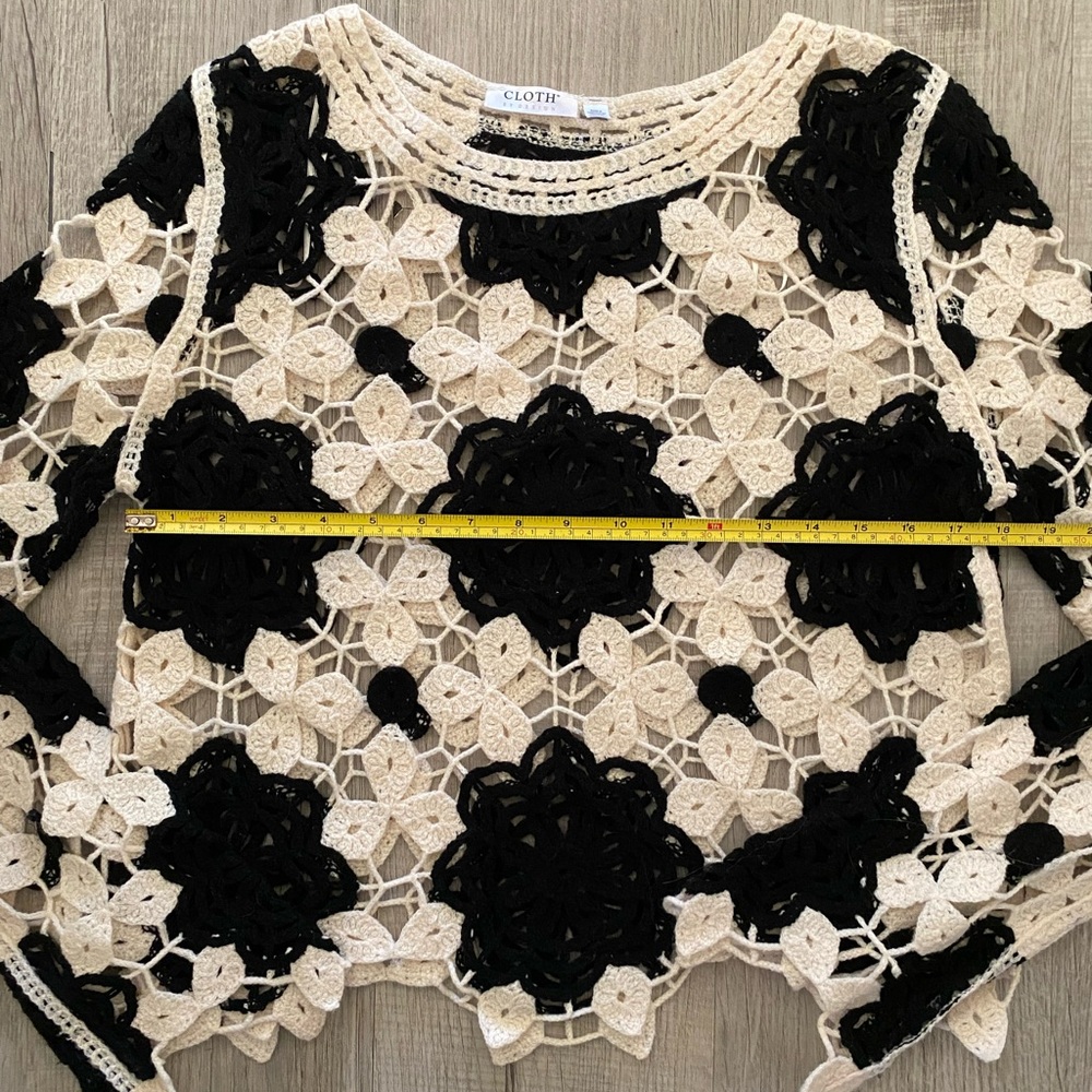 Cloth By Design Black Ivory Crochet Floral Bell Sleeve Top Hippie Boho - Sz S - Picture 6 of 9